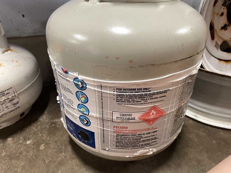 #5525-•-grill-propane-tank-(cw)-image-10
