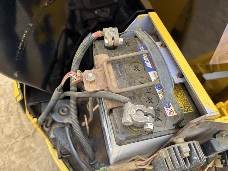 komatsu-pco8uu-1f-hydraulic-excavator-image-32