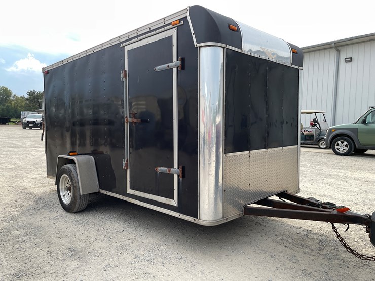#1028-•-12'-single-axle-enclosed-trailer-(no-title)-image-4