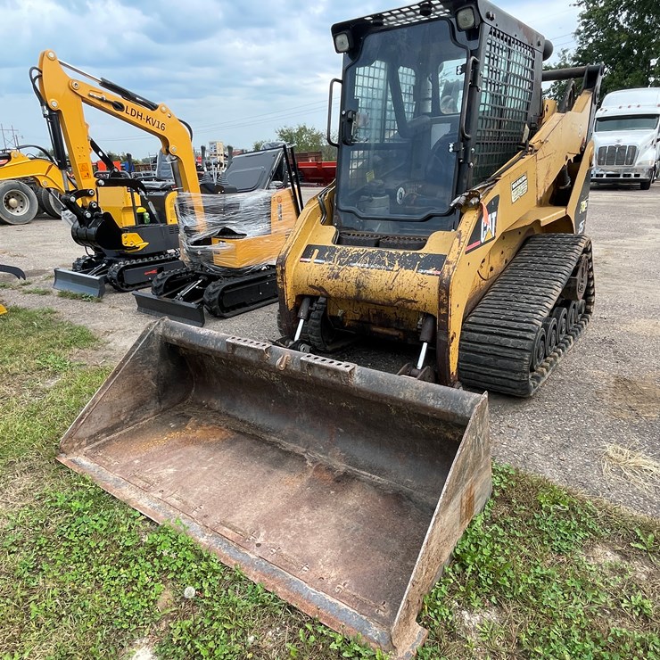 2002 CATERPILLAR 257