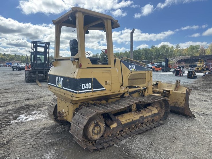 caterpillar-d4g-image-5