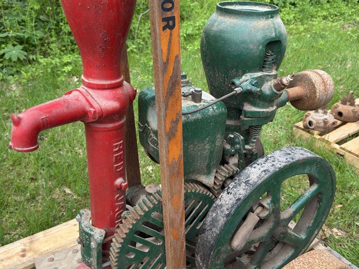 monitor-pump-jack-image-6
