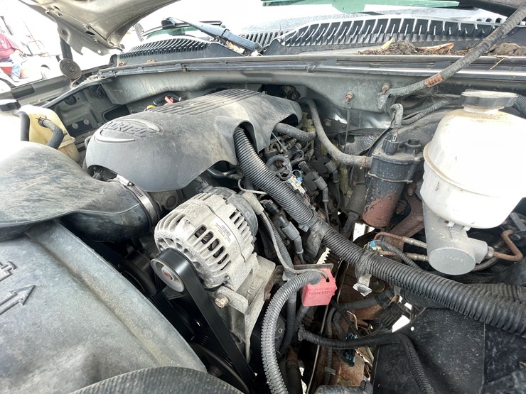 #1014-•-2003-chevy-extended-cab-pickup-truck-(has-wi-title)-image-25