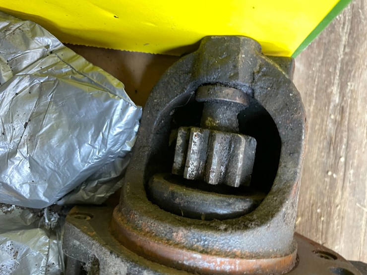 #4053-•-6620-john-deere-starter-image-8