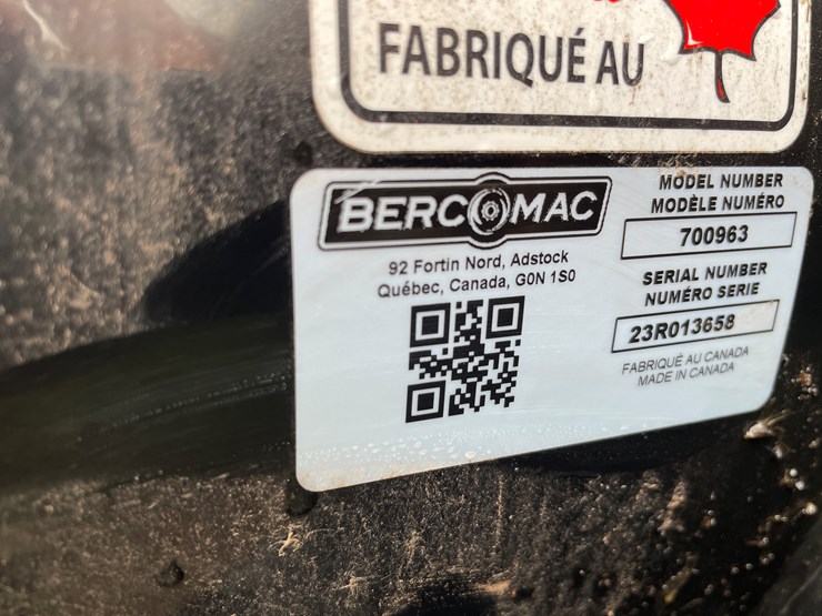 #8065-•-2024-bad-boy-4035ch-4wd-tractor-with-front-mount-berco-66"-snowblower-image-75