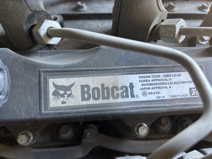 2021-bobcat-s64-image-32