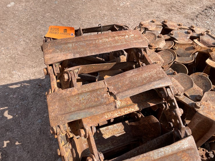 #8205-•-skid-steer-tracks-image-6