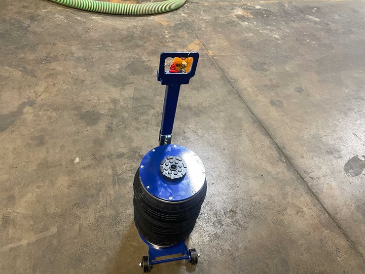 #5552-•-pneumatic-11,000-lb-lift-capacity-air-jack-(pr12)-image-2