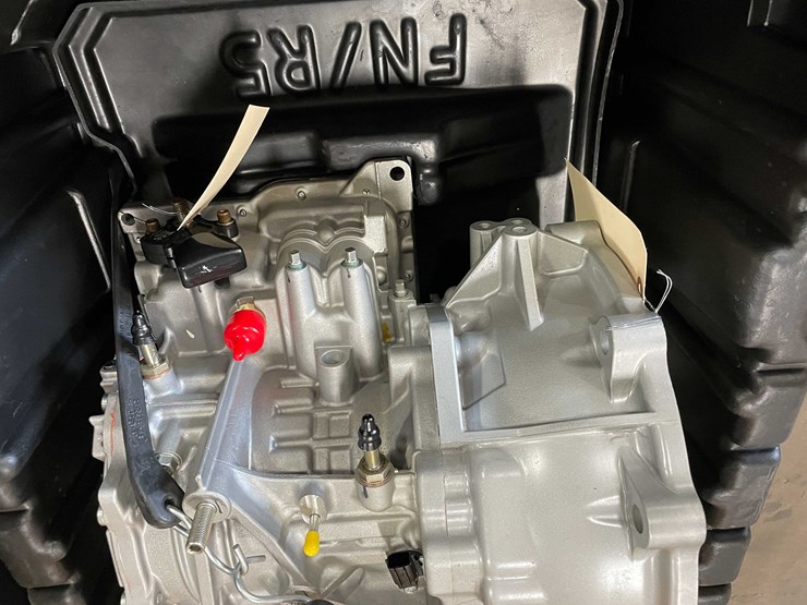 #5566-•-mazda-crate-transmission-(f)-image-4