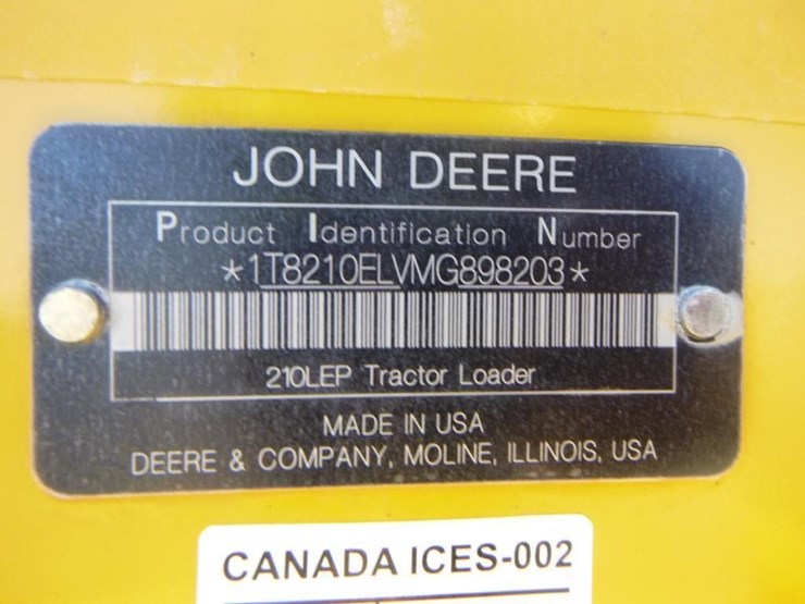 2021-deere-210l-image-42