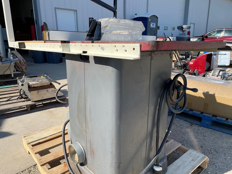 #6781-•-delta-table-saw-image-7