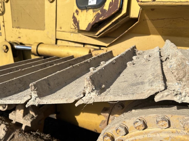 caterpillar-d4h-image-62