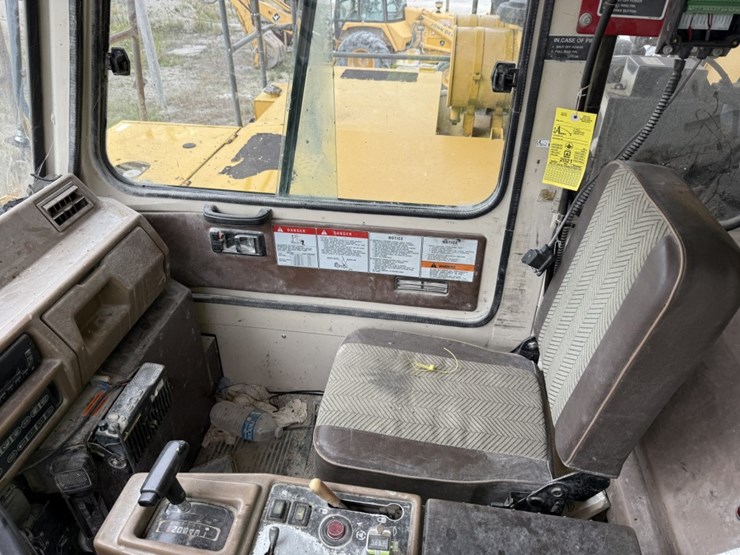 komatsu-hd465-5-image-56