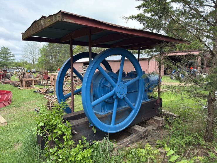 25hp-superior-oil-field-engine-image-5