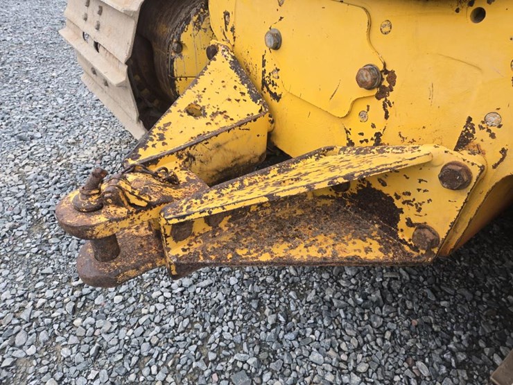 2014-komatsu-d51pxi-image-34