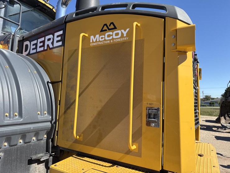2018-deere-844k-image-31