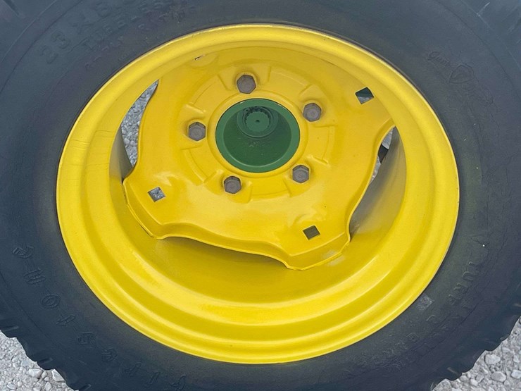 john-deere-112-image-38
