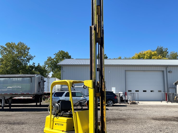 #1039-•-hyster-lp-forklift-image-31