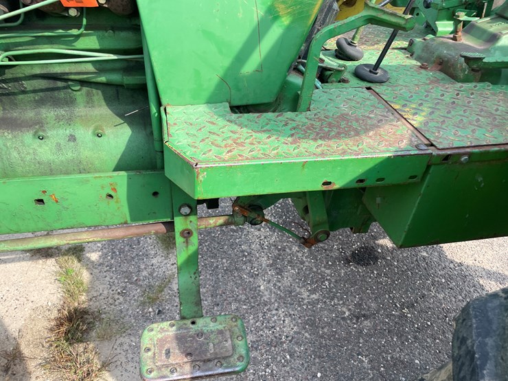 john-deere-2840-image-13