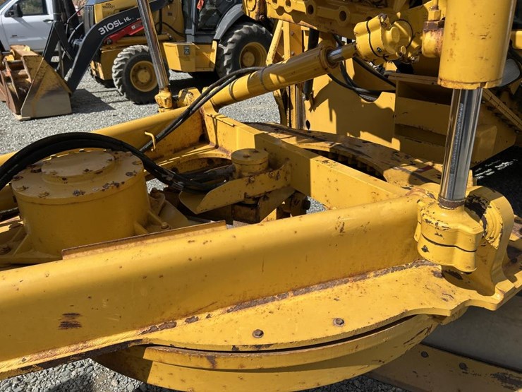 2001-deere-772ch-image-45