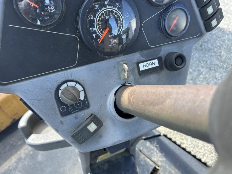caterpillar-cb54-image-64