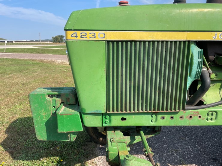 john-deere-4230-image-18