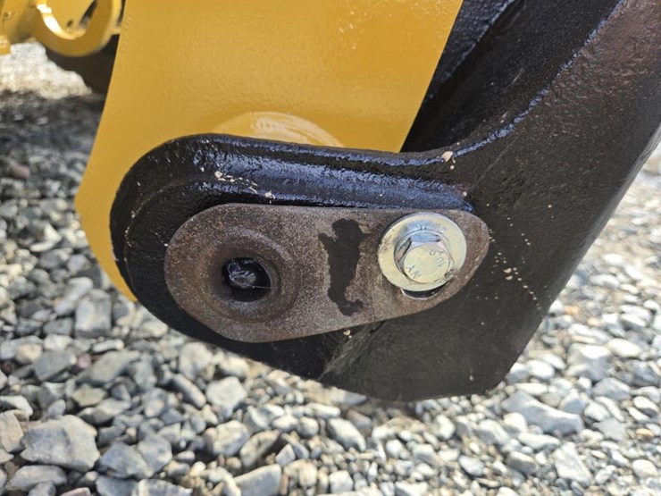 caterpillar-242d3-image-17