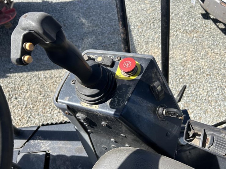 caterpillar-cb54-image-59