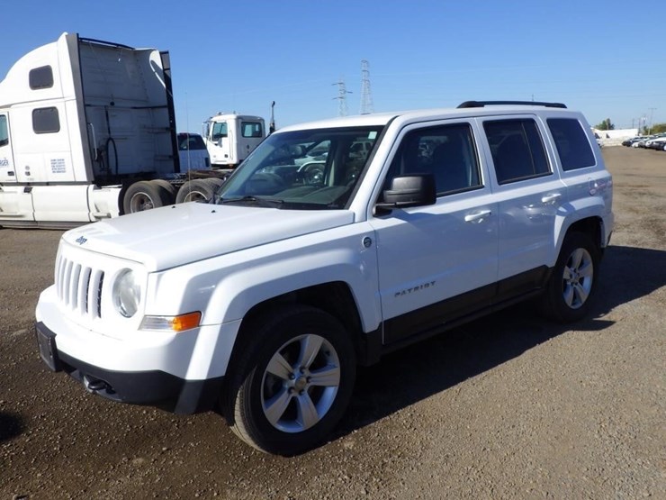 2014-jeep-patriot-image-1