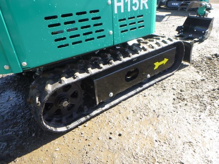 2025-agt-h15r-hydraulic-excavator-image-26