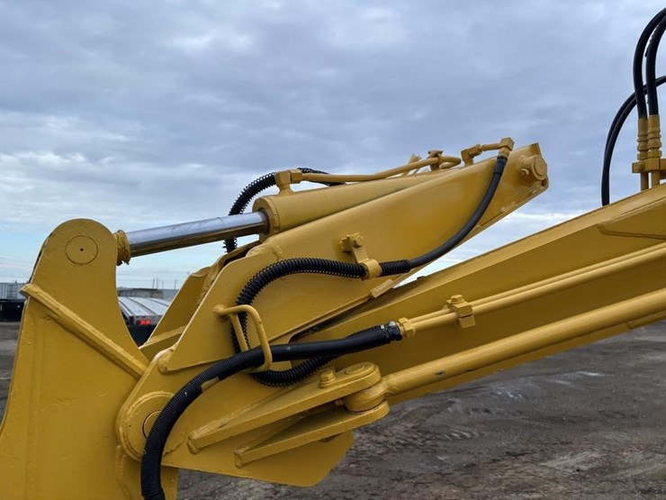 komatsu-pc28uu-image-15