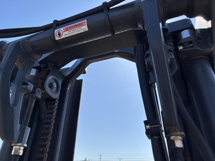 2016-linde-e25pl-forklift-image-16