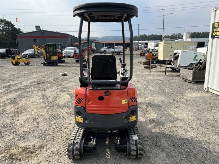 2025-cfg-qk20r-mini-hydraulic-excavator-image-5