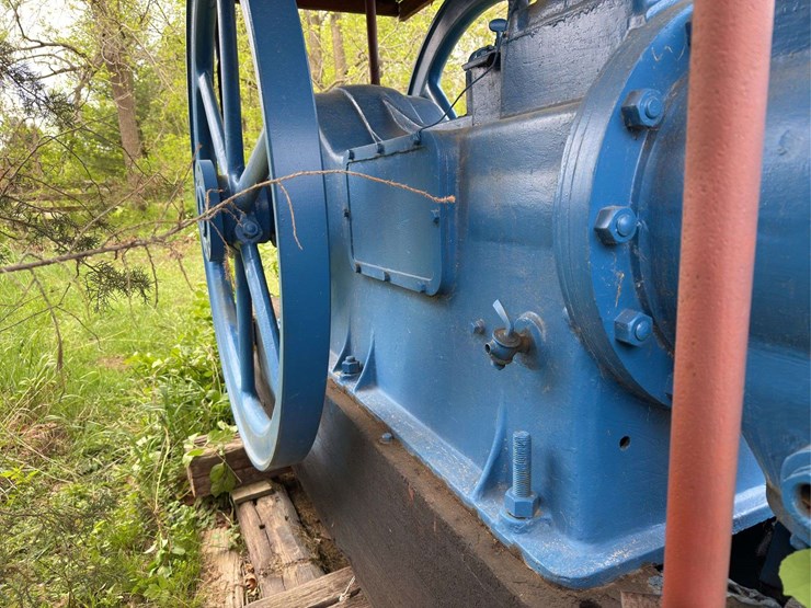 25hp-superior-oil-field-engine-image-14