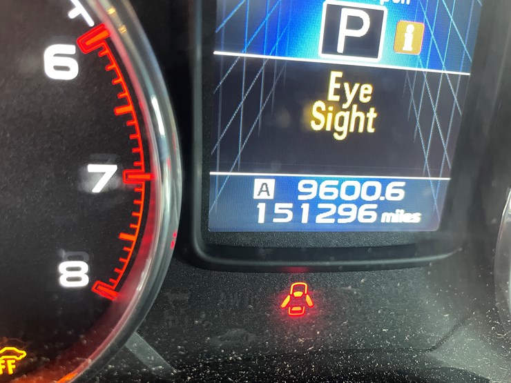 #1037-•-2014-subaru-outback-(wi-title-in-delay)-image-18