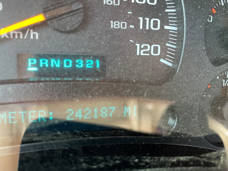 #1020-•-2005-chevy-tahoe-4x4-suv-(has-wi-title)-image-49