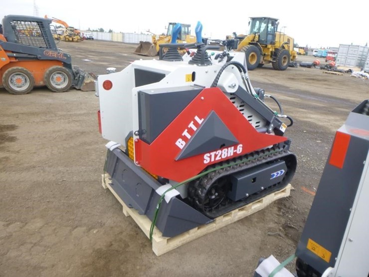 battler-st28h-6-skid-steer-track-loader-image-3