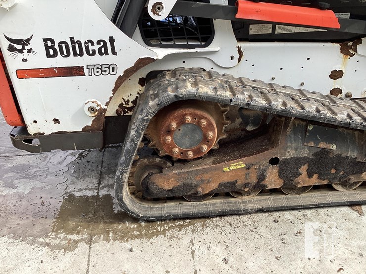 2013-bobcat-t650-image-12