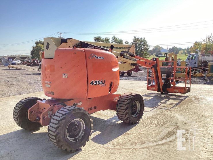 2010-jlg-450aj-image-4