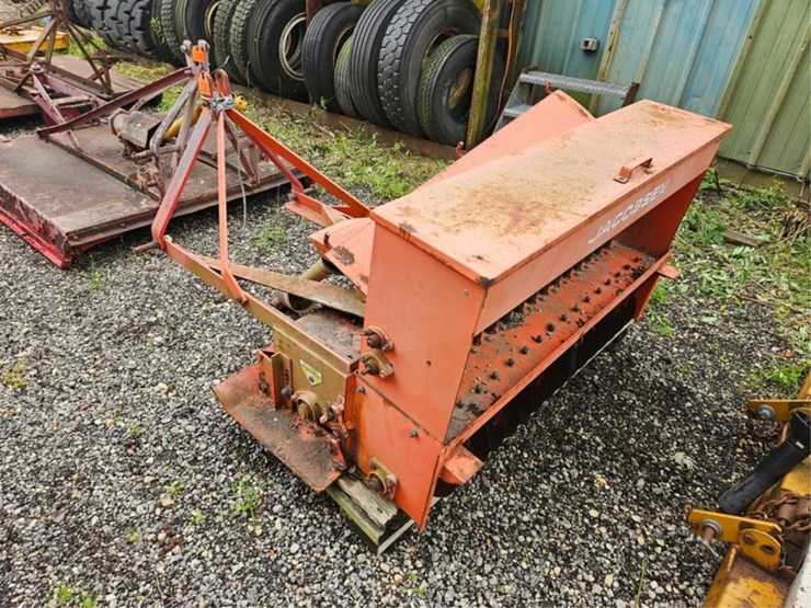 #2091-•-jacobsen-548-3pt-offset-slit-seeder-image-3