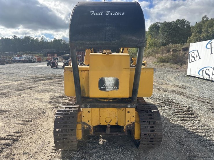 john-deere-300-image-4