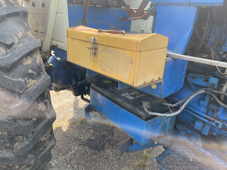 ford-7710-image-26
