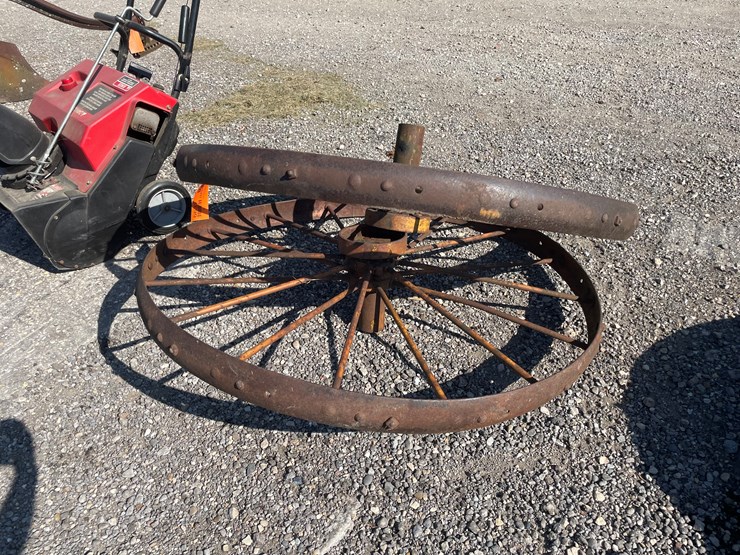 #6637-•-(2)-spoked-iron-wheels-image-19