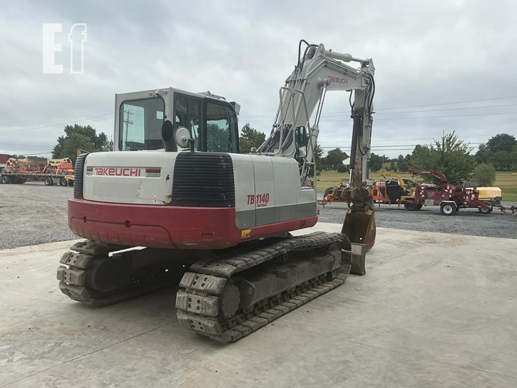 2016-takeuchi-tb1140-image-4