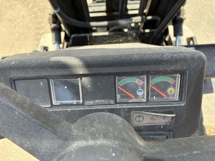 2004-daewoo-gc25e-3-image-21