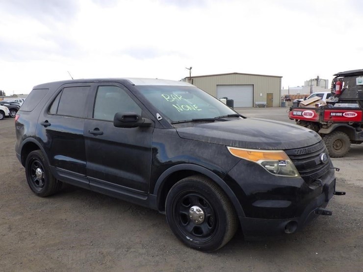 2015-ford-explorer-image-2