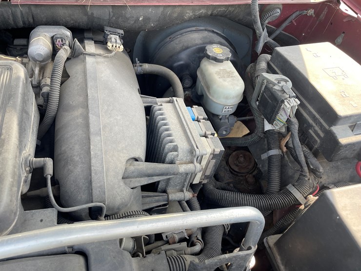 2004-gmc-envoy-image-46
