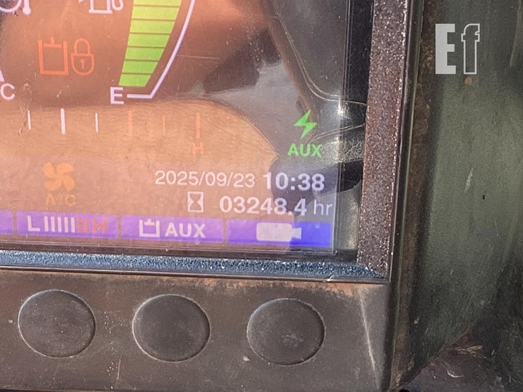 2021-takeuchi-tl10v2-image-17