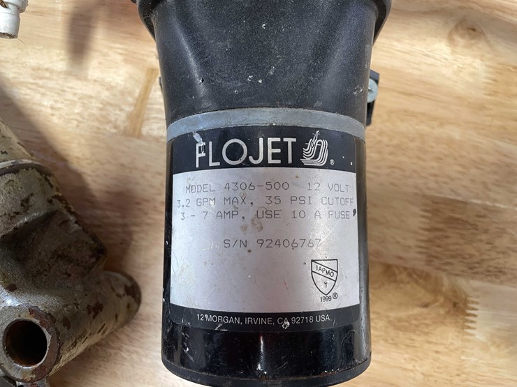 #5517-•-12v-pump-and-hydraulic-jack-(cw)-image-4