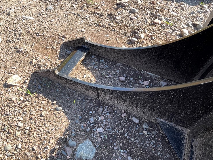 #8224-•-new-kc-skid-steer-rock-digger-image-7